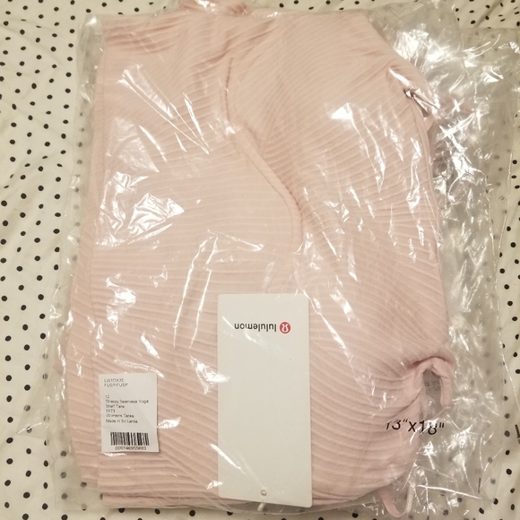 NWT Lululemon Strappy Shelf Tank - Picture 3 of 9